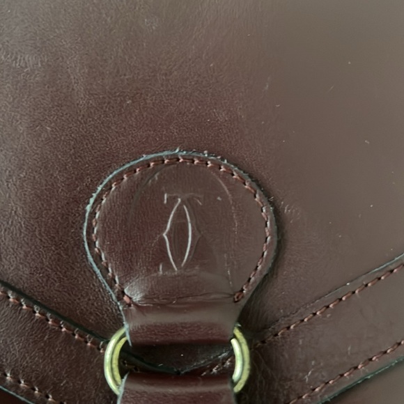 Crossbody - Picture 2 of 11